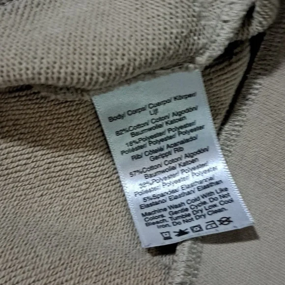 DKNY Cream Pullover with Black Accents - Picture 4 of 4